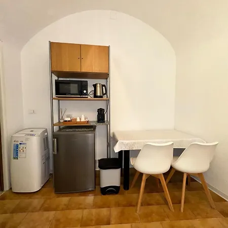 Casa Nostra Mono Апартаменты *